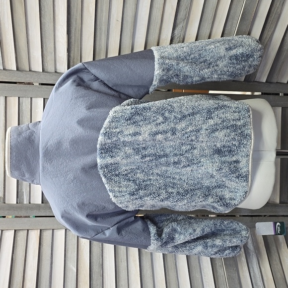 Cozy Gray Fleece Zip-Up Jacket | MTA Sport | Small - Picture 6 of 12